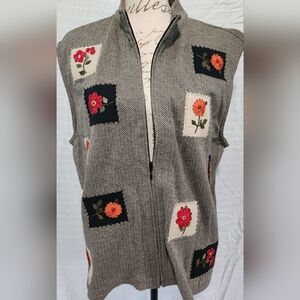 Bechamel Grey Zip Up Sleeveless Sweater. Floral Postage Stamp Design. Size Large
